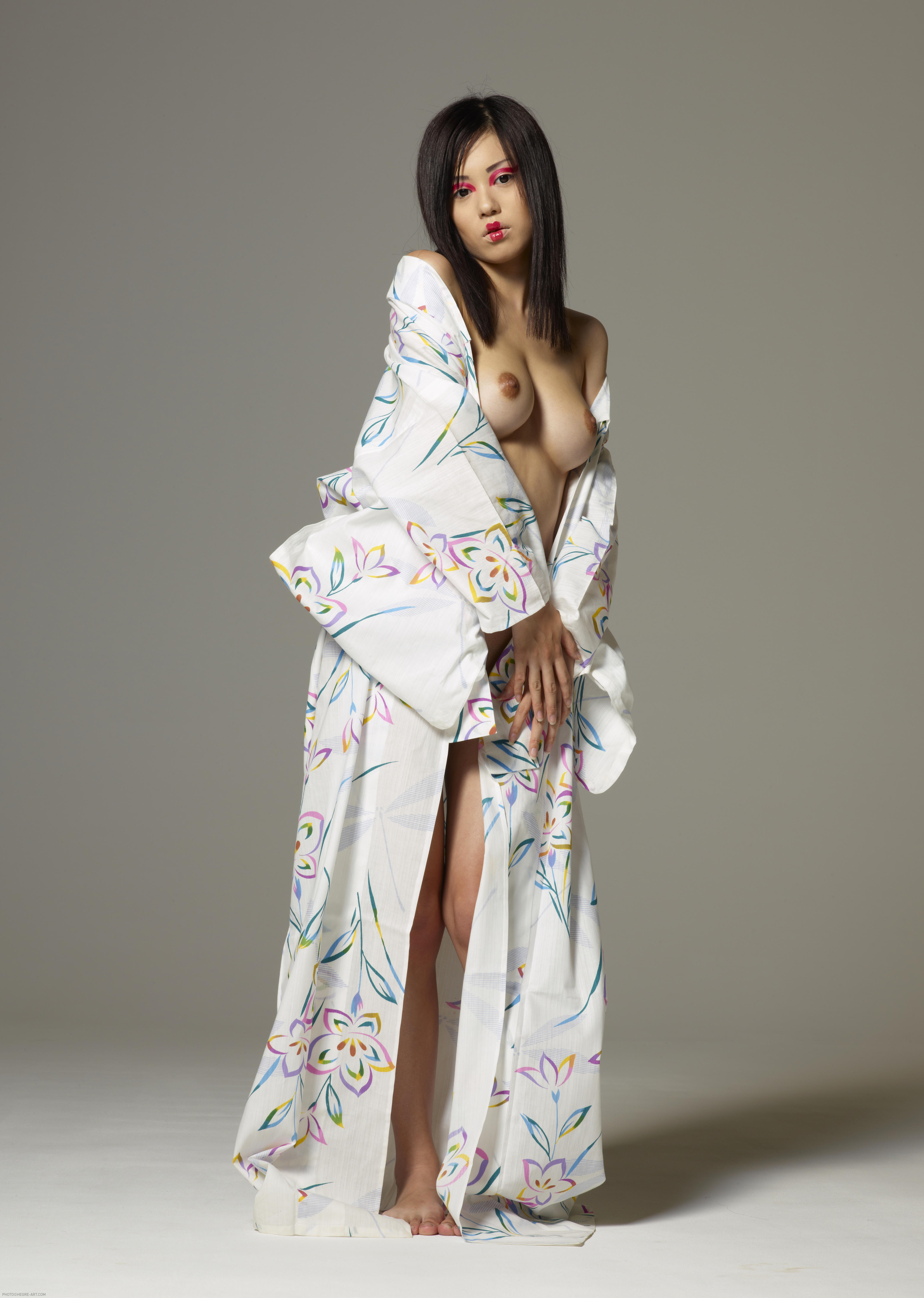 Konata Kimono 2011 04 13 011 xxxl
