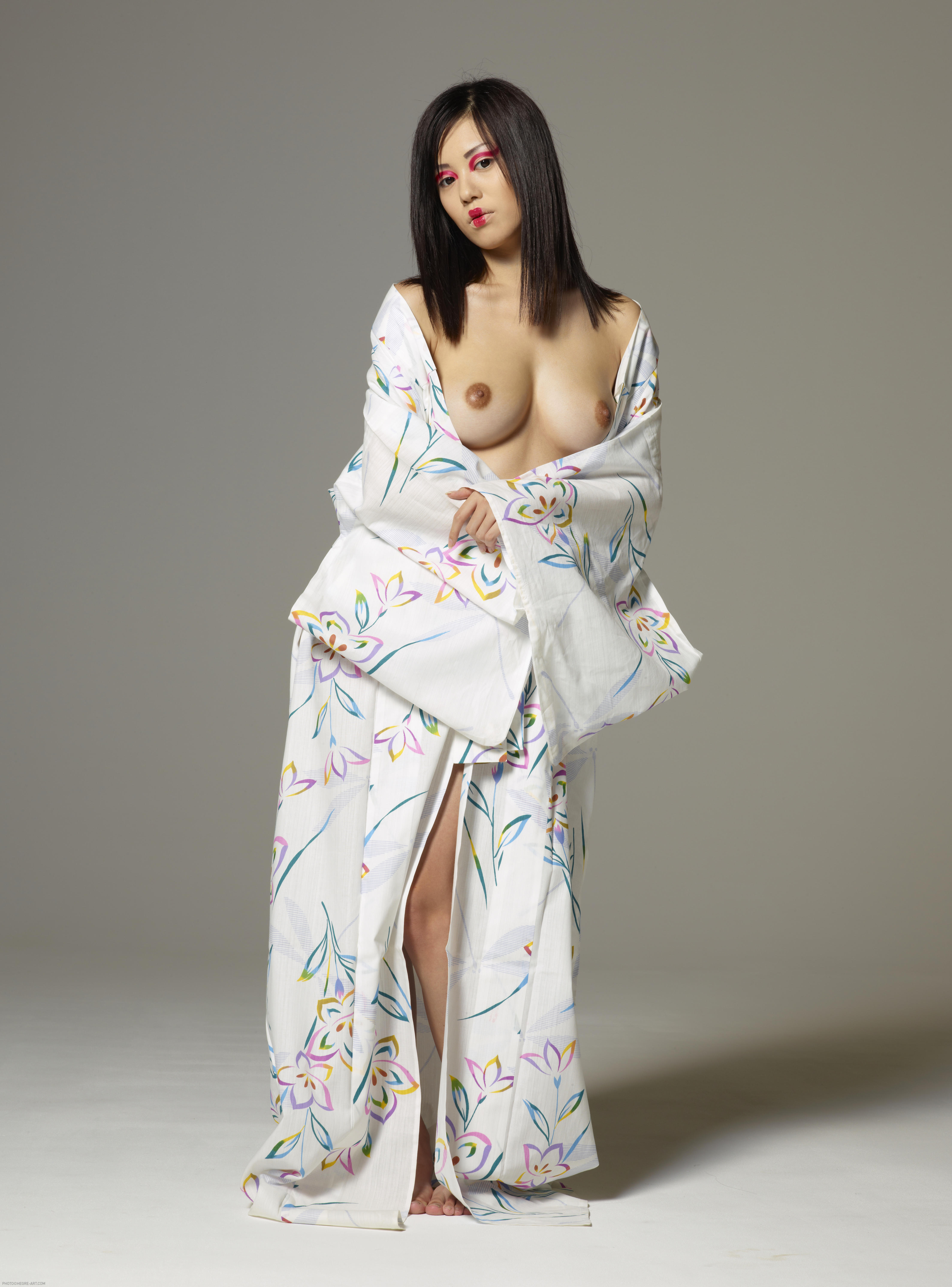 Konata Kimono 2011 04 13 003 xxxl